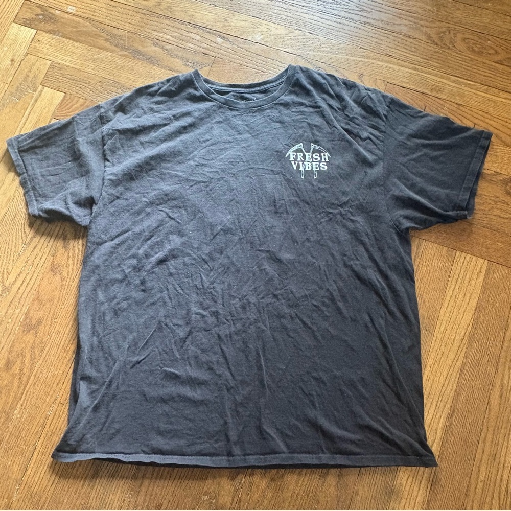 Fresh Vibes Good Friends Bad Habits Graphic T-Shirt Black XXL Skull‎ Beer Tee